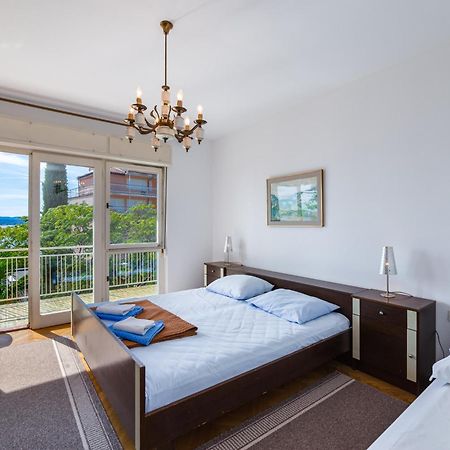 Mica Apartment Crikvenica Bagian luar foto
